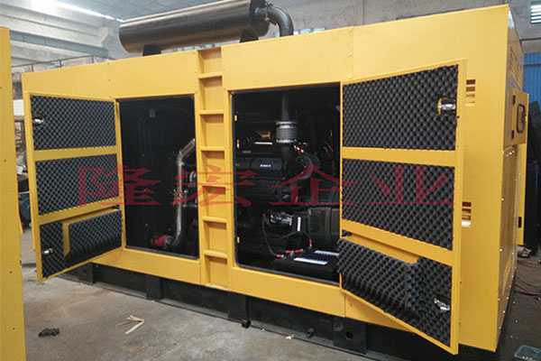 600KW上柴股份靜音柴油發(fā)電機(jī)組 出口非洲尼日利亞，裝車發(fā)貨