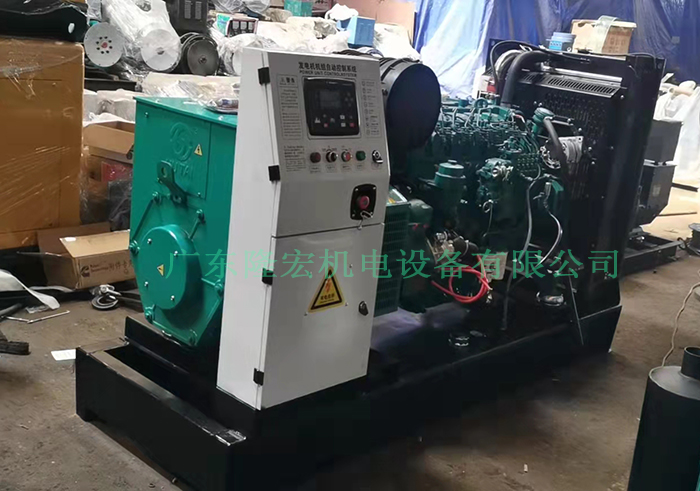 150KW濰柴發(fā)電機(jī)、187KVA濰柴動(dòng)力柴油發(fā)電機(jī)組，底部油箱、四保護(hù)控制器、側(cè)面柜