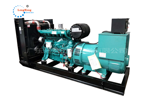 350KW濰柴柴油發(fā)動機組 配上?；ヌ┤~線無刷發(fā)電機 WP13D440E310
